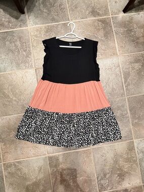 SHEIN Black, Peach & Black-White Polka Tiered Midi Dress